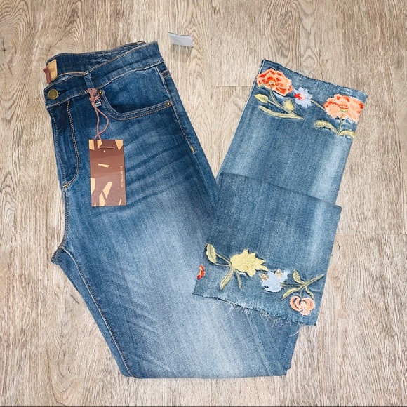 DRIFTWOOD Denim - NWT Driftwood | Colette Classic Fit Embroidered